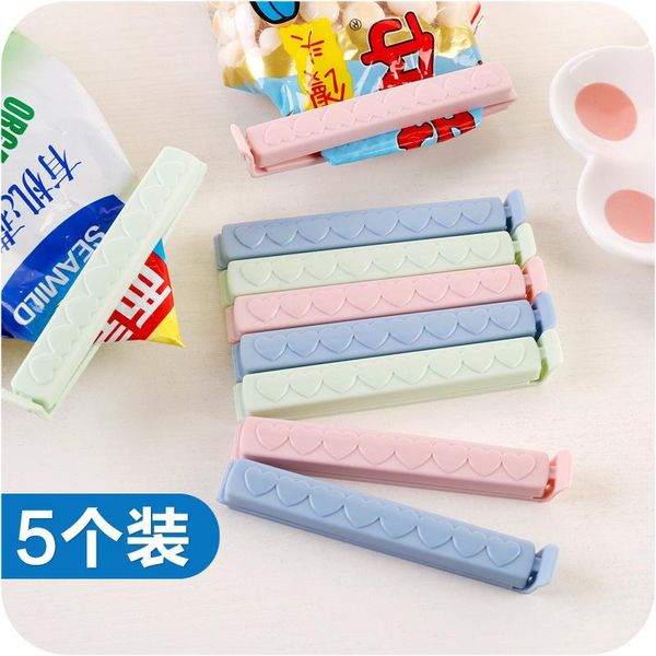 bag clips solid color sealing clip five pcs food preservation seal clamp small plastic snack storage 
bag clips solid color sealing clip five pcs food preservation seal clamp small plastic snack storage