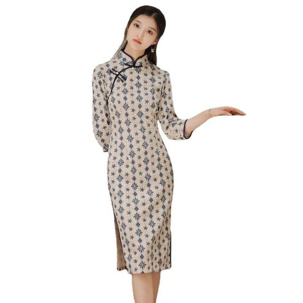 ethnic clothing autumn and winter composite lace mid-length cheongsam retro literary improved dress chinese traditional, Red
ethnic clothing autumn and winter composite lace mid-length cheongsam retro literary improved dress chinese traditional, Red