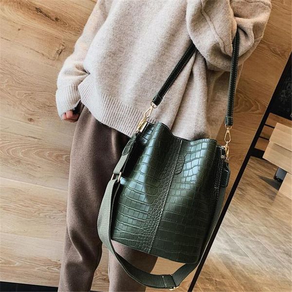 evening bags crocodile pattern style for women pu leather shoulder large size bucket retro wide strap bag
evening bags crocodile pattern style for women pu leather shoulder large size bucket retro wide strap bag
