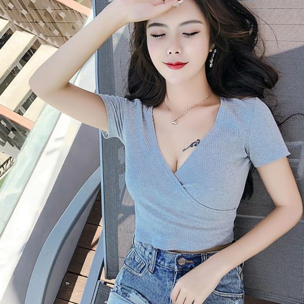women's t-shirt short sleeve summer girl tee t shirt v neck black white solid color basic simple t-shirts female clothing
women's t-shirt short sleeve summer girl tee t shirt v neck black white solid color basic simple t-shirts female clothing