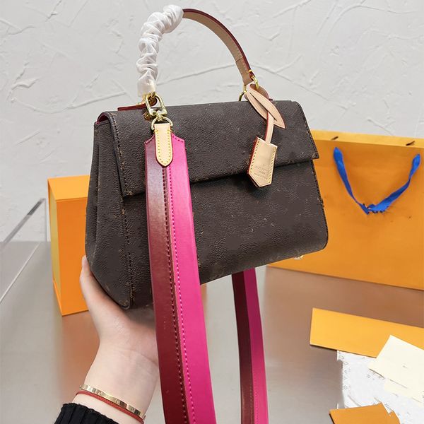 2021 classic designer handbags ladies fashion bags imitation brand luxury one-shoulder presbyopia handbag messenger bag cross body
2021 classic designer handbags ladies fashion bags imitation brand luxury one-shoulder presbyopia handbag messenger bag cross body