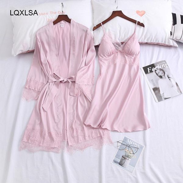 women's sleepwear 2021 spring summer silk pajamas sets solid female nightgowns v neck with lace bathrobe loose short nightgown, Black;red
women's sleepwear 2021 spring summer silk pajamas sets solid female nightgowns v neck with lace bathrobe loose short nightgown, Black;red