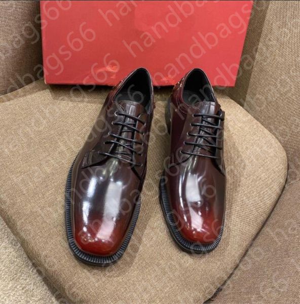2021 dress shoes leather shoes handmade water dyed leather fabric lightweight wear, Black
2021 dress shoes leather shoes handmade water dyed leather fabric lightweight wear, Black