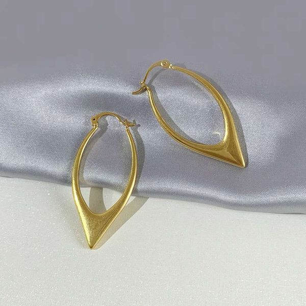 atmospheric exaggeration earrings female advanced sense earrings oval metal trendy female
atmospheric exaggeration earrings female advanced sense earrings oval metal trendy female