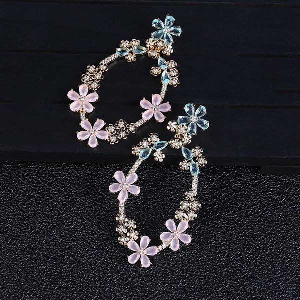 dangle & chandelier sweet color garland circle fancy diamond petal earrings 210320-06, Silver
dangle & chandelier sweet color garland circle fancy diamond petal earrings 210320-06, Silver