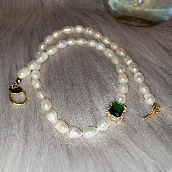 chokers temperament female jewelry exquisite simple zircon green square irregular pearl necklace fashion graceful women's accessories, Golden;silver
chokers temperament female jewelry exquisite simple zircon green square irregular pearl necklace fashion graceful women's accessories, Golden;silver