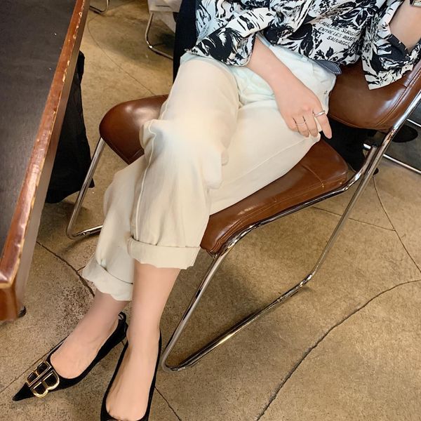 autumn women harem jeans pants fashion high waist loose white denim female buttons trousers spring streetwear 210514, Blue
autumn women harem jeans pants fashion high waist loose white denim female buttons trousers spring streetwear 210514, Blue