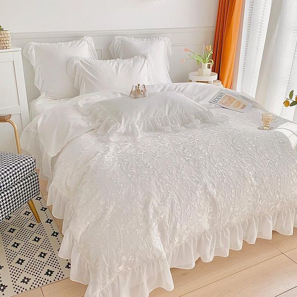 bedding sets 4/6pcs luxury set king size lace ruffled princess style duvet cover bed sheet linen bedspread on the
bedding sets 4/6pcs luxury set king size lace ruffled princess style duvet cover bed sheet linen bedspread on the