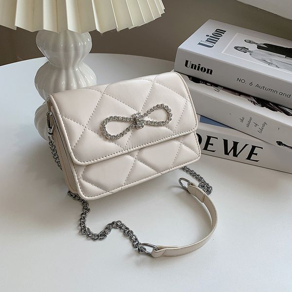 fashion designer bag bow chain diamond lattice small purse female 2021 spring summer trendy simple texture solid shoulder messenger handbag
fashion designer bag bow chain diamond lattice small purse female 2021 spring summer trendy simple texture solid shoulder messenger handbag