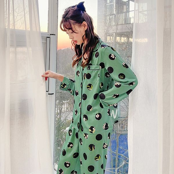 yaoting satin women's pajamas spring and autumn thin long sleeve trousers home wear black dot green fashion suit 2241, Black;red
yaoting satin women's pajamas spring and autumn thin long sleeve trousers home wear black dot green fashion suit 2241, Black;red