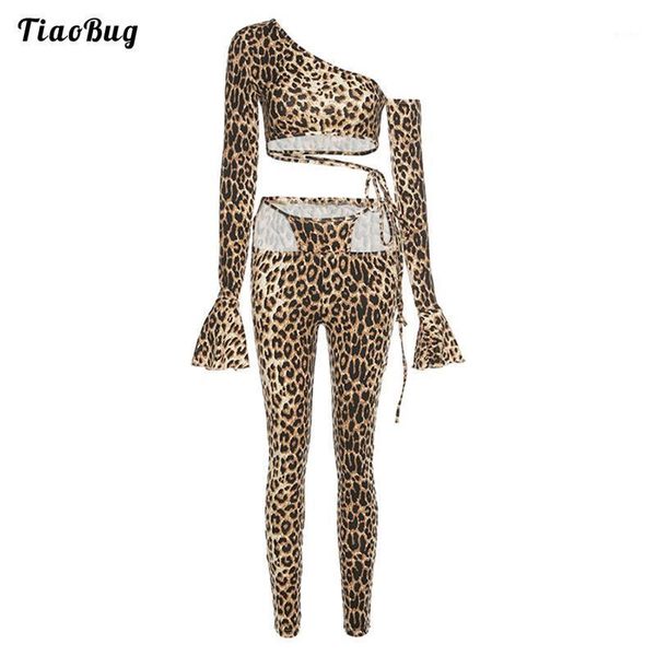 yoga outfit women 2pcs leopard print sportswear single shoulder asymmetric long flared sleeve sash around waist t-shirt pants set
yoga outfit women 2pcs leopard print sportswear single shoulder asymmetric long flared sleeve sash around waist t-shirt pants set