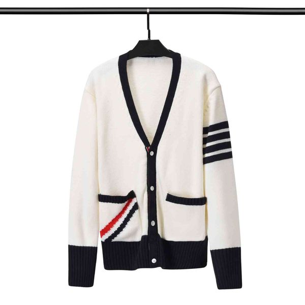 sweater knit thom brun tb andy lau same cardigan college style wool with hair, White;black
sweater knit thom brun tb andy lau same cardigan college style wool with hair, White;black