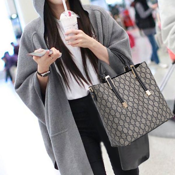 large capacity tote bag2021 new fashion woman luxury handbagspu unique design messenger bagshoulder bag
large capacity tote bag2021 new fashion woman luxury handbagspu unique design messenger bagshoulder bag