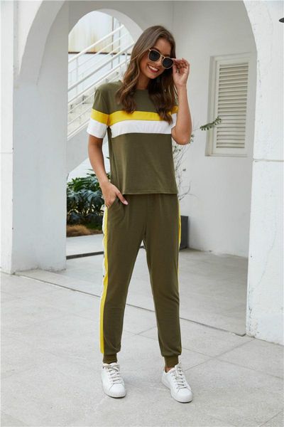 two piece dress 2021 army green women's sweatshirt stripe print pattern sports casual set, White
two piece dress 2021 army green women's sweatshirt stripe print pattern sports casual set, White