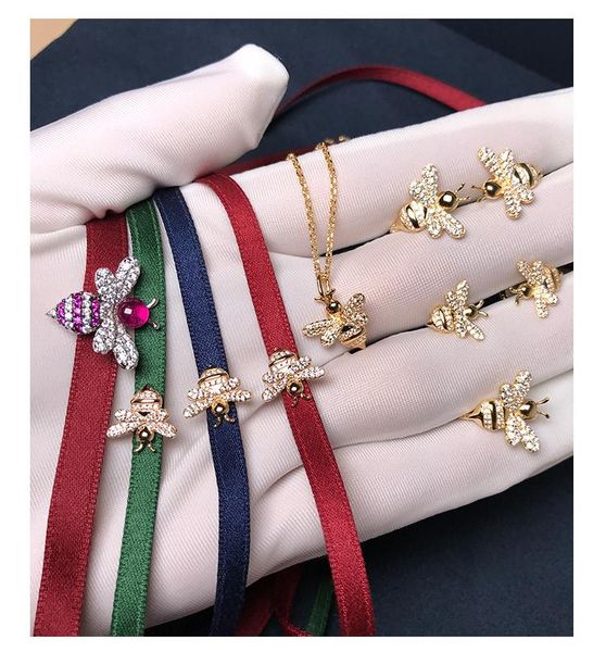 earrings & necklace brand wedding jewelry set cute bee zircon animal pendant real 925 silver monaco stud
earrings & necklace brand wedding jewelry set cute bee zircon animal pendant real 925 silver monaco stud