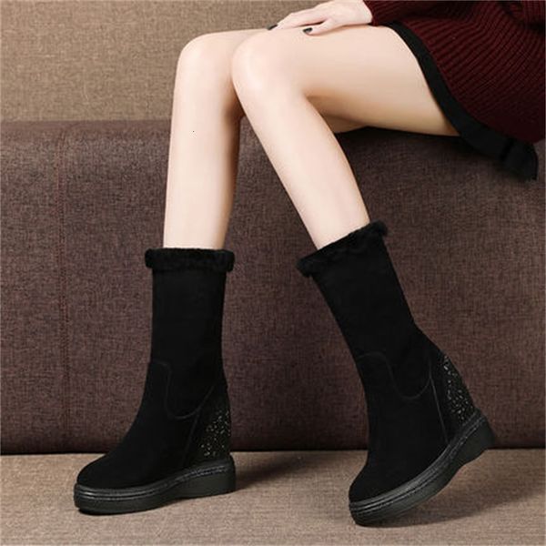 boots snow boots female sheep fur one tube leather thickening fashion increased anti-slip cotton shoes 1imm, Black
boots snow boots female sheep fur one tube leather thickening fashion increased anti-slip cotton shoes 1imm, Black