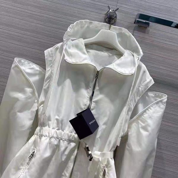 women's trench coats 2021 runway summer autumn woman's dust zipper coat hooded funny wear solid white black hign-end removable sle, Tan;black
women's trench coats 2021 runway summer autumn woman's dust zipper coat hooded funny wear solid white black hign-end removable sle, Tan;black