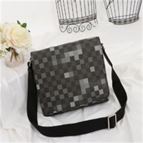 shoulder luxury n5006 black new mosaic flap messenger bag men handbags bags handles brand bags totes cross body designer bag clutches ev, Red;black
shoulder luxury n5006 black new mosaic flap messenger bag men handbags bags handles brand bags totes cross body designer bag clutches ev, Red;black