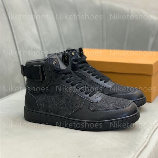 rivoli trainers leather sports shoes monograms canvas embossed 35-45 designers shoe luxurys boombox boots chaussures sn, Black
rivoli trainers leather sports shoes monograms canvas embossed 35-45 designers shoe luxurys boombox boots chaussures sn, Black