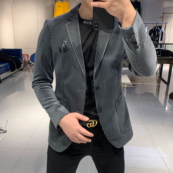 fashion suits autumn and winter 2021 korean veet blazer business leisure simple men's suit, White;black
fashion suits autumn and winter 2021 korean veet blazer business leisure simple men's suit, White;black