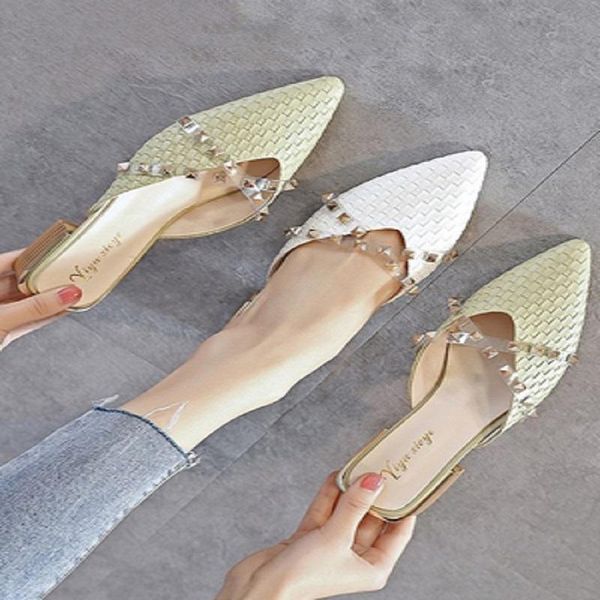 slippers 2021 summer ladies sandals and wild comfortable rivets cross transparent woven pointed low-heeled female, Black
slippers 2021 summer ladies sandals and wild comfortable rivets cross transparent woven pointed low-heeled female, Black