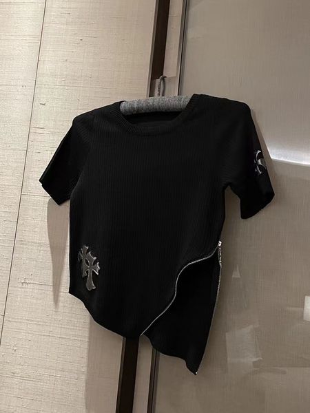 crosin high end 121#21ss new heavy industry leather cross diagonal zipper design knitted short sleeve t-shirt, White
crosin high end 121#21ss new heavy industry leather cross diagonal zipper design knitted short sleeve t-shirt, White