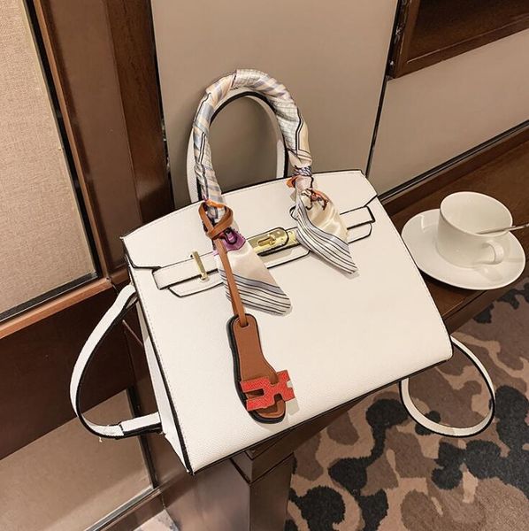 ladies bags classical female designers fashion luxury handbags silver hardware grace totes crossbody shoulder bag
ladies bags classical female designers fashion luxury handbags silver hardware grace totes crossbody shoulder bag