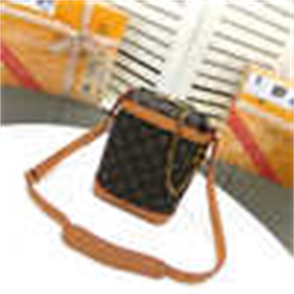 body brand designer luxury m44656 totes fashion presbyopia yellow leather chain bag latch handbags iconic cross handles shoulder bags cl
body brand designer luxury m44656 totes fashion presbyopia yellow leather chain bag latch handbags iconic cross handles shoulder bags cl