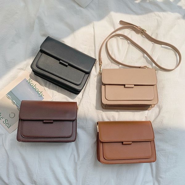 korean version women's new foreign style simple shoulder small square fashion trend flap slant span bag
korean version women's new foreign style simple shoulder small square fashion trend flap slant span bag