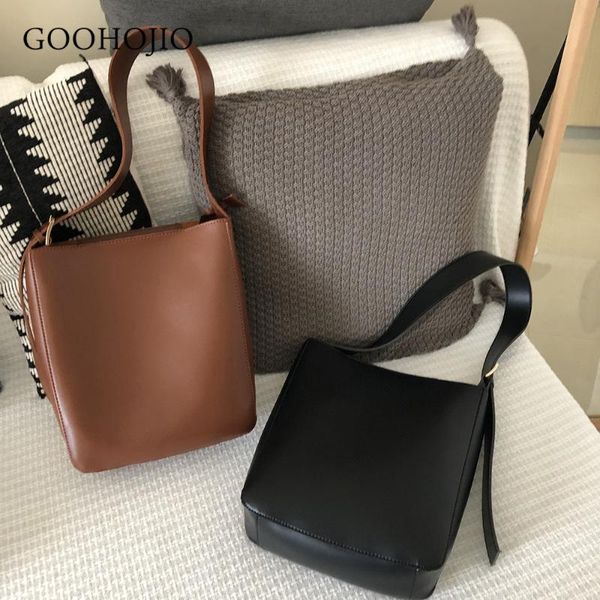 evening bags 2021 spring and summer vintage bucket bag wide shoulder strap large capacity chic versatile simple single for women
evening bags 2021 spring and summer vintage bucket bag wide shoulder strap large capacity chic versatile simple single for women