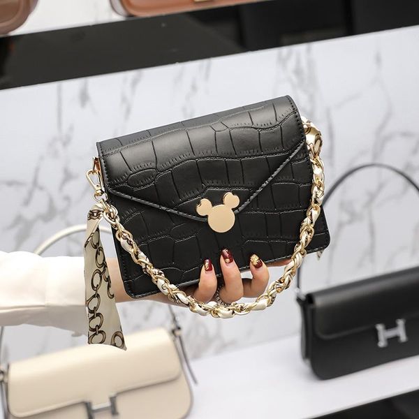 shoulder bags bag female foreign style 2021 net celebrity wild fashion silk scarf chain one messenger small square
shoulder bags bag female foreign style 2021 net celebrity wild fashion silk scarf chain one messenger small square