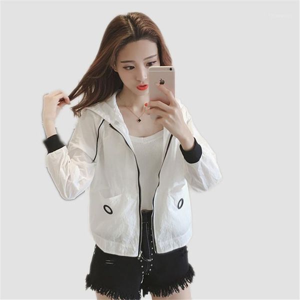 women's jackets summer women jacket 2021 fashion long-sleeved thin short female wild solid color hooded loose ladies cw118, Black;brown
women's jackets summer women jacket 2021 fashion long-sleeved thin short female wild solid color hooded loose ladies cw118, Black;brown
