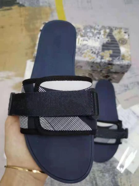 2022 summer early spring flip-flops with leather 35-40 black blue slippers flat letter sandals casual vacation outside wear women 35-42 size
2022 summer early spring flip-flops with leather 35-40 black blue slippers flat letter sandals casual vacation outside wear women 35-42 size