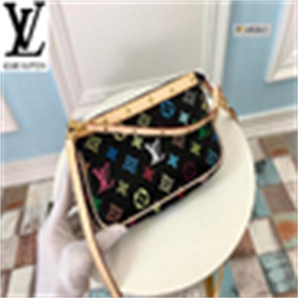 cross brand designer luxury 0nq9 m92649 new rivet shoulder bag women handbags body iconic bags handles shoulder bags totes bag clutches even, Red;black
cross brand designer luxury 0nq9 m92649 new rivet shoulder bag women handbags body iconic bags handles shoulder bags totes bag clutches even, Red;black