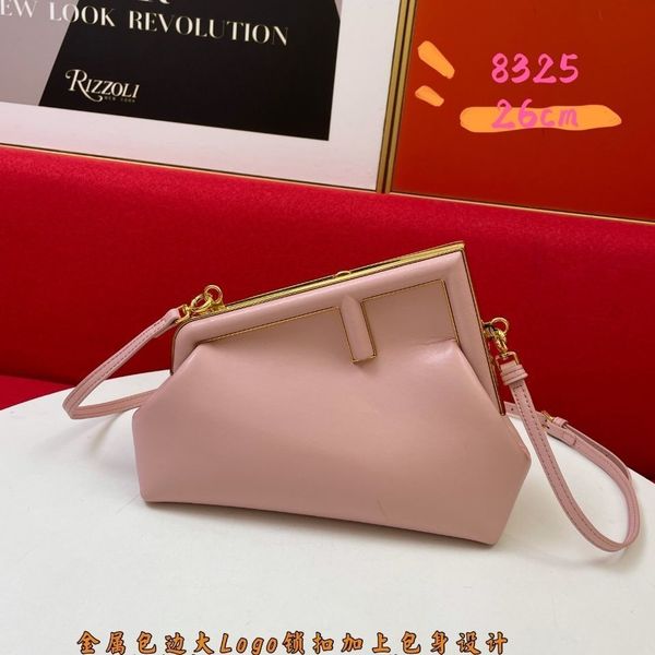 designer bag fend handbags bags luxurys new bag star's same one shoulder messenger super versatile and fashionable cz
designer bag fend handbags bags luxurys new bag star's same one shoulder messenger super versatile and fashionable cz
