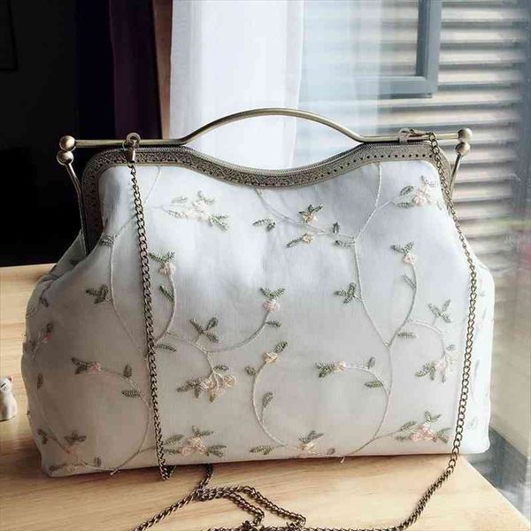 diy women 27cm metal frame evening bags big size handbag shoulder chain material or finished pack 30x7.5x23cm
diy women 27cm metal frame evening bags big size handbag shoulder chain material or finished pack 30x7.5x23cm