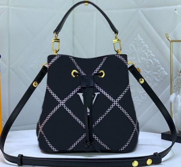 sales newe luxuryi designera women shoulder bags leather old flower bucket bag famous drawstring handbags cross body purse
sales newe luxuryi designera women shoulder bags leather old flower bucket bag famous drawstring handbags cross body purse