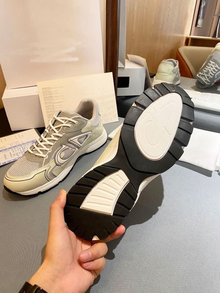 luxury designer casual shoes men women sports lace up pu outsole comfortable outdoor sneaker, Black
luxury designer casual shoes men women sports lace up pu outsole comfortable outdoor sneaker, Black