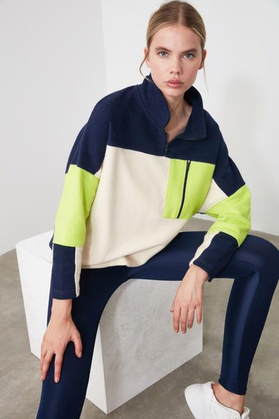 women's hoodies & sweatshirts trendyol with color block pocket detail sports sweatshirt twoaw21sw0170, Black
women's hoodies & sweatshirts trendyol with color block pocket detail sports sweatshirt twoaw21sw0170, Black