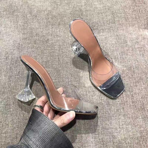 sandals net red with 2021 summer crystal open toe slippers women pvc transparent thin heel square1, Black
sandals net red with 2021 summer crystal open toe slippers women pvc transparent thin heel square1, Black