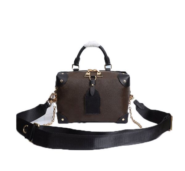 woman handbag luxury designer handbags tote bag leather fashion ladies with original dust bags
woman handbag luxury designer handbags tote bag leather fashion ladies with original dust bags