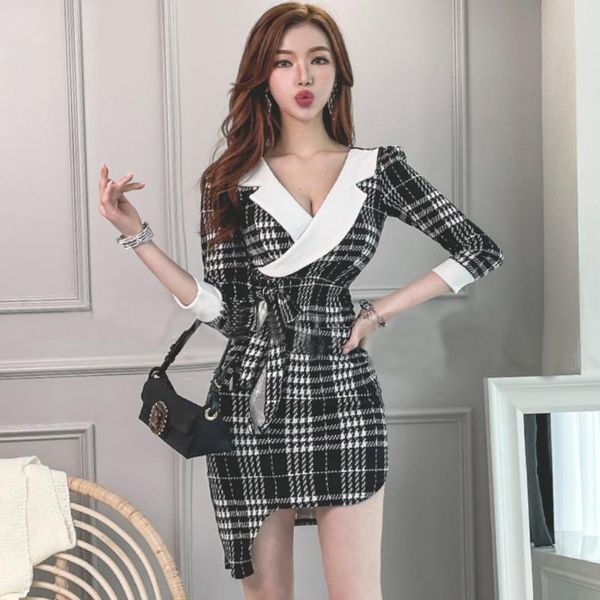 casual dresses 2021 summer elegant v-neck plaid sheath notched irregular bodycon women dress, Black;gray
casual dresses 2021 summer elegant v-neck plaid sheath notched irregular bodycon women dress, Black;gray