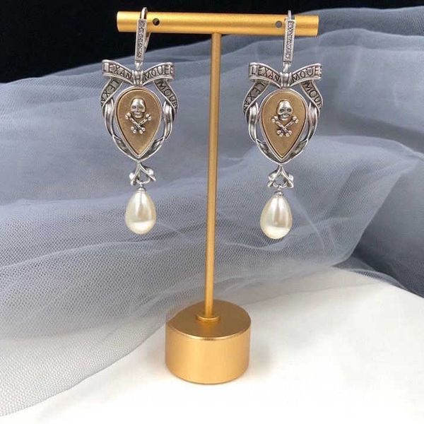 mc dangle & chandelier queen dark gothic style design sense special baroque skeleton drop pearl earring clip, Silver
mc dangle & chandelier queen dark gothic style design sense special baroque skeleton drop pearl earring clip, Silver