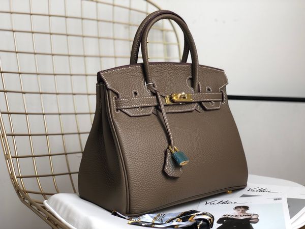 8a, luxury women designer handbags, purses, purses, 2021 bags, leather, fashion, large gold handbags, elegant size 30 delivery of wooden ho, Black;red
8a, luxury women designer handbags, purses, purses, 2021 bags, leather, fashion, large gold handbags, elegant size 30 delivery of wooden ho, Black;red