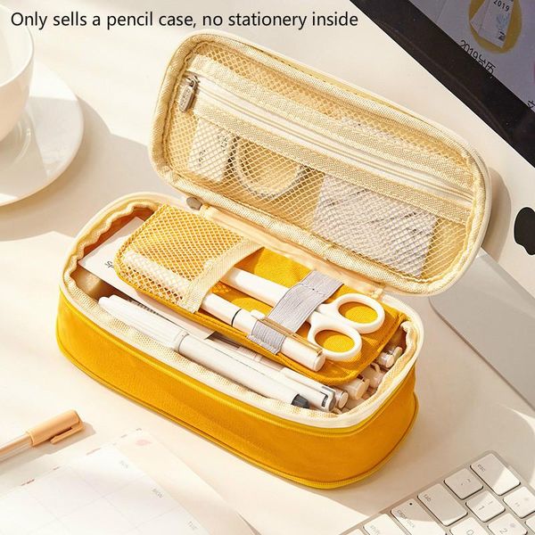 simple student stationery bag / pencil case large capacity pen school supplies bags
simple student stationery bag / pencil case large capacity pen school supplies bags
