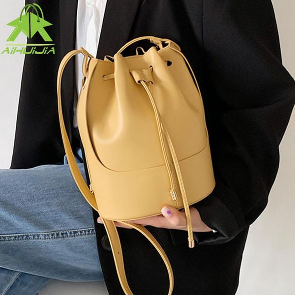 fashion lady pu leather crossbody bags 2021 drawstring bucket bag brand designer ladies shoulder messenger cross body
fashion lady pu leather crossbody bags 2021 drawstring bucket bag brand designer ladies shoulder messenger cross body