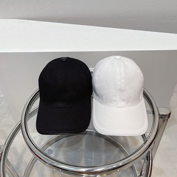 designer baseball cap, fashion luxury, high-quality beanie, skiing, keeping warm and wearing messenger bag., Blue;gray
designer baseball cap, fashion luxury, high-quality beanie, skiing, keeping warm and wearing messenger bag., Blue;gray