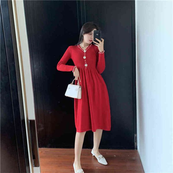 autumn and winter retro beaded v-neck sweater dress korean and french elegant chic womens knitted sweater dress, Black;gray
autumn and winter retro beaded v-neck sweater dress korean and french elegant chic womens knitted sweater dress, Black;gray