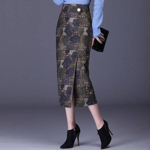 winter women's fashion large size split package hips pencil skirts female squares printed long one pace woolen, Black
winter women's fashion large size split package hips pencil skirts female squares printed long one pace woolen, Black