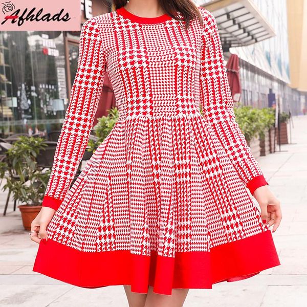 casual dresses 2021 autumn women's red plaid formal dress knitted long sleeve fashion round neck women office lady mini vestidos, Black;gray
casual dresses 2021 autumn women's red plaid formal dress knitted long sleeve fashion round neck women office lady mini vestidos, Black;gray